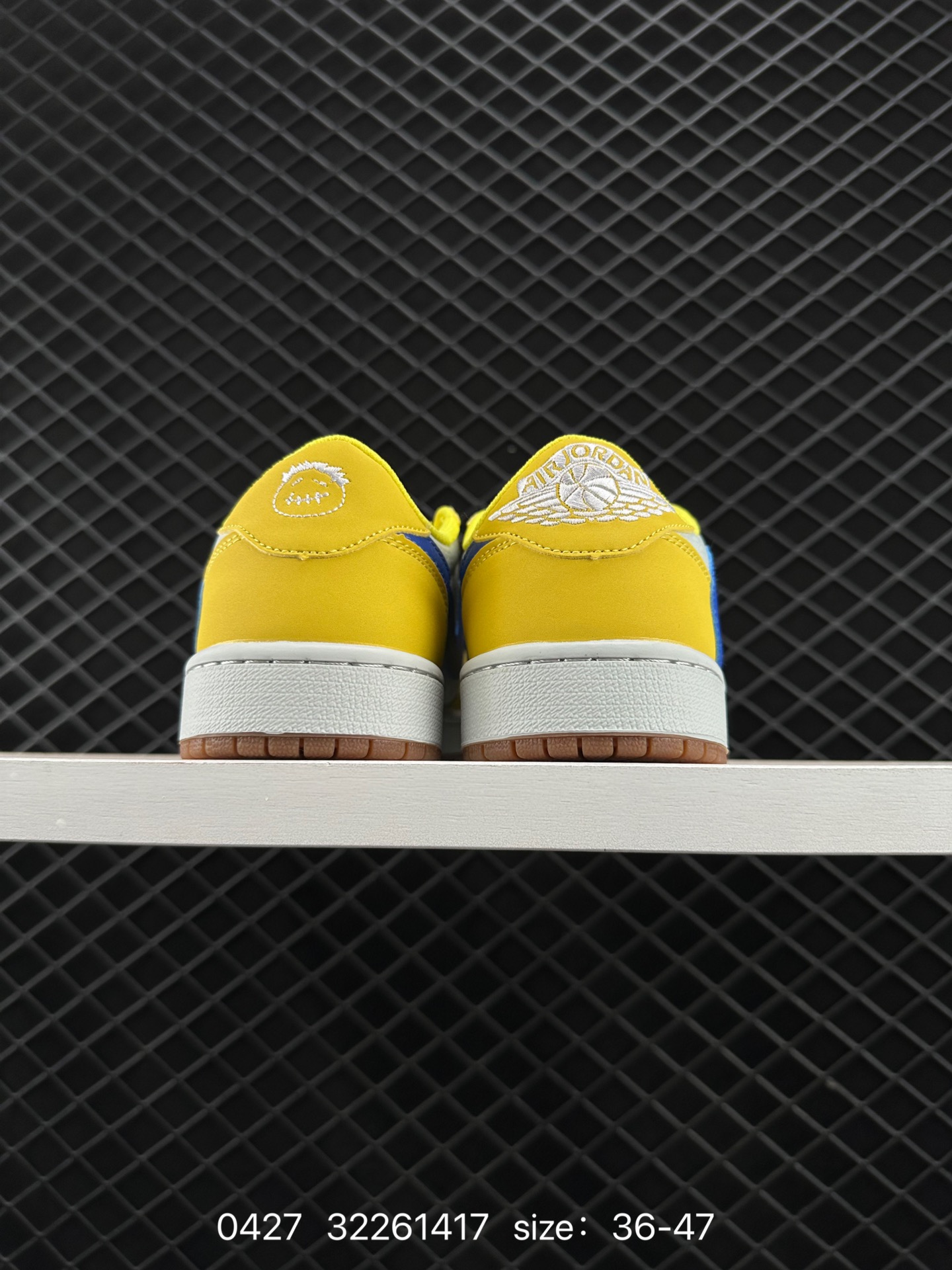 Travis Scott x Air Jordan 1 ” Reverse Mocha “